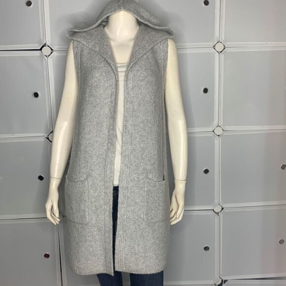 TAHARI Gray Wool Blend Open Front Hooded Sleeveless Cardigan Size Medium - Picture 1 of 11